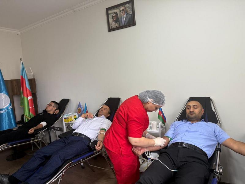Vəhdət Partiyası Anım Gününə həsr olunmuş qanvermə aksiyası keçirdi (FOTO)